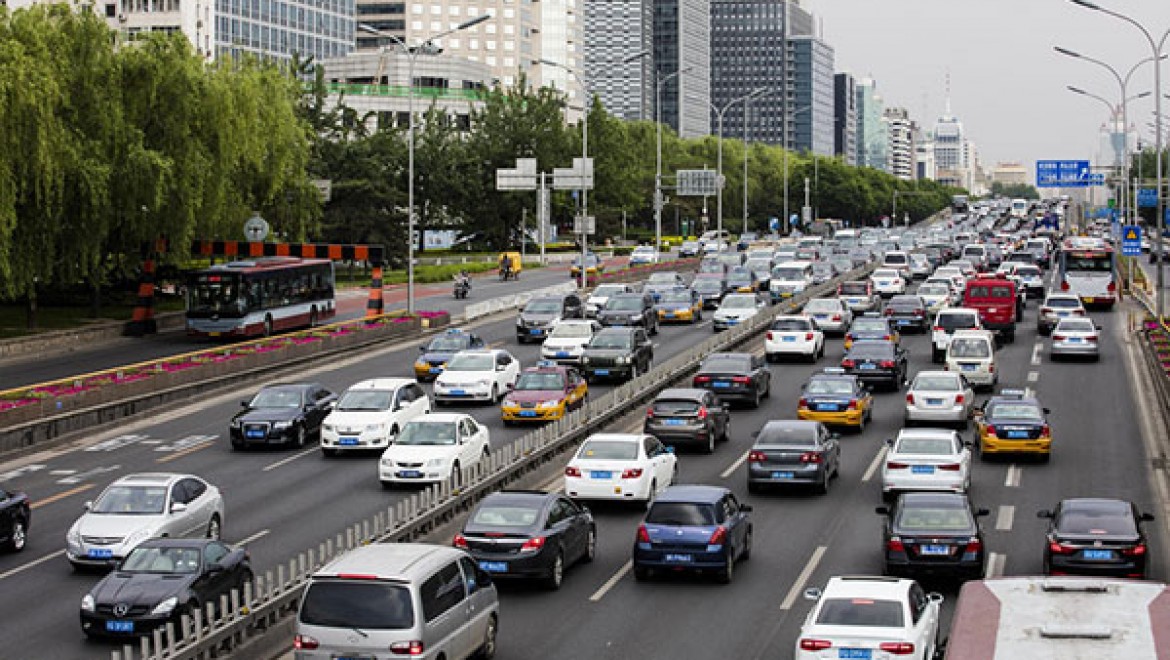 Çin'de her yıl 21 milyon yeni sürücü trafiğe çıkıyor