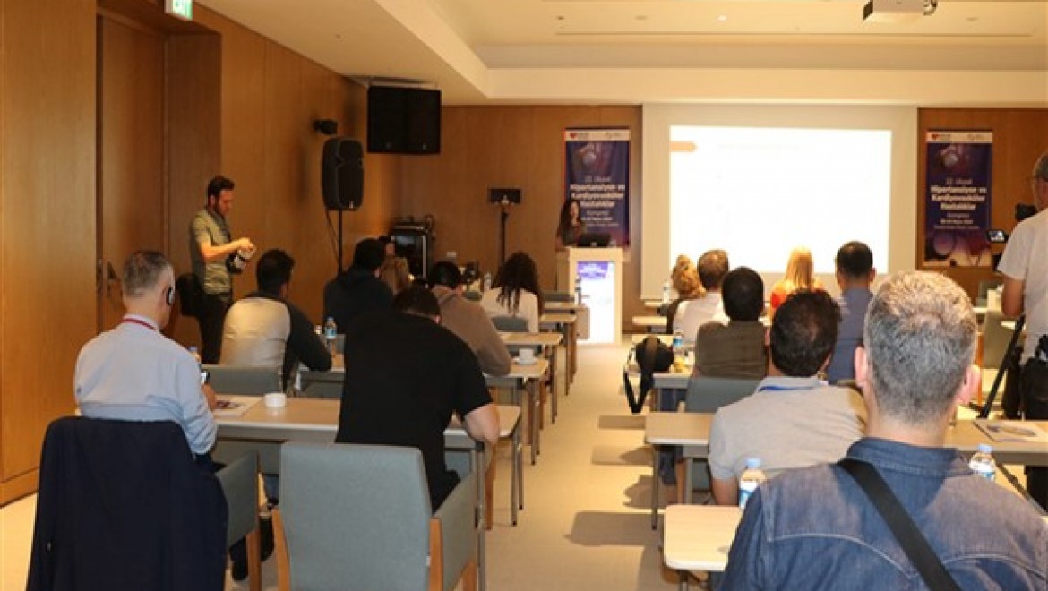 İzmir'de Hipertansiyon ve Kardiyovasküler Hastalıklar Kongresi düzenlendi