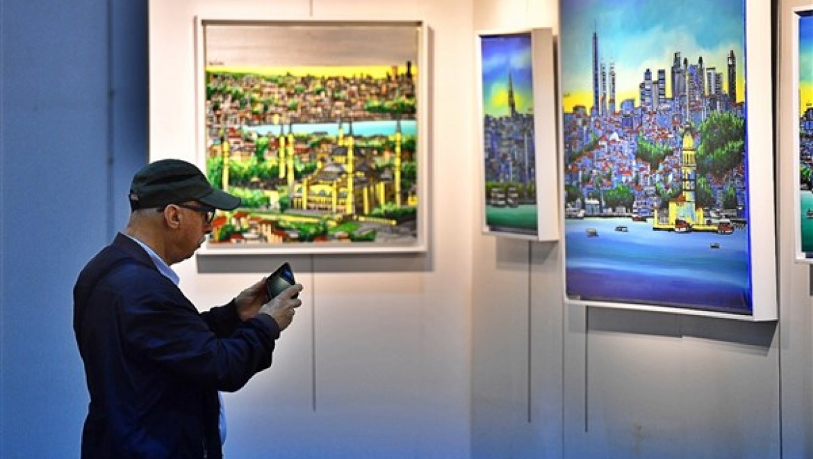 İzmir Sanat ve Antika Fuarı'nda 5 bin sanat eseri yer alıyor