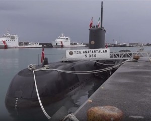 TCG Anafartalar denizaltısı, Dynamic Manta Tatbikatı'nda görevini sürdürüyor