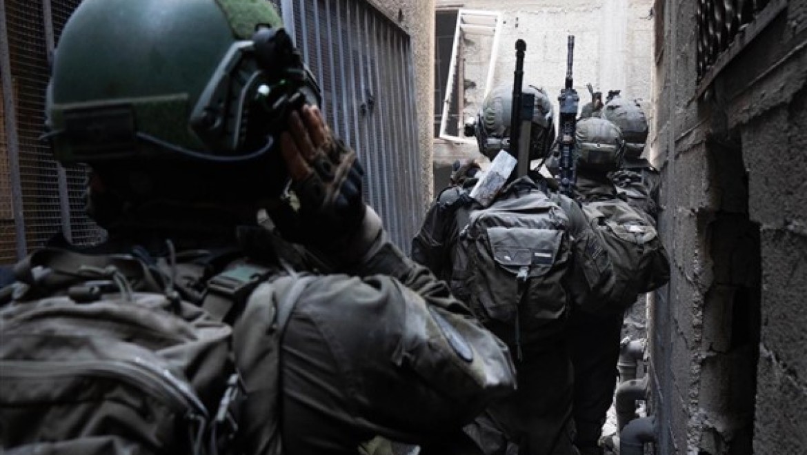 IDF: Yahudiye ve Samarya'da aranan 20 kişi için operasyon düzenlendi