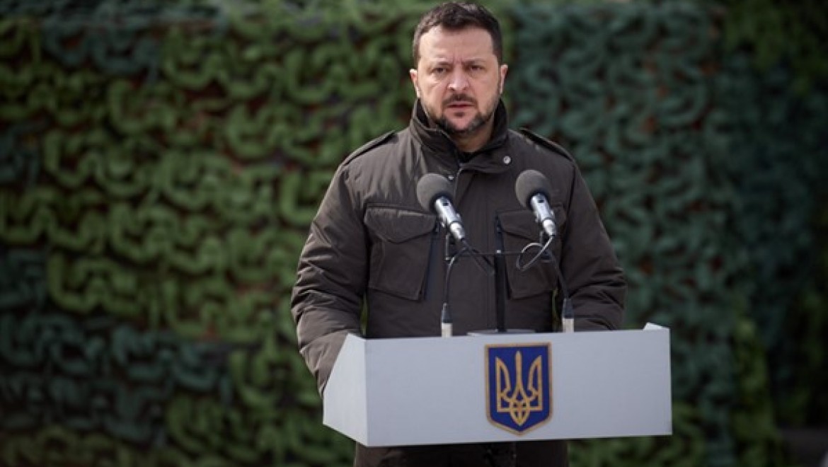 Zelenski,  Ukrayna Ulusal Muhafızı'nın 10. yıldönümü dolayısıyla düzenlenen törene katıldı