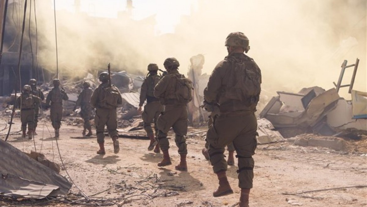 İsrail'in Gazze Şeridi'nin merkezindeki operasyonları devam ediyor