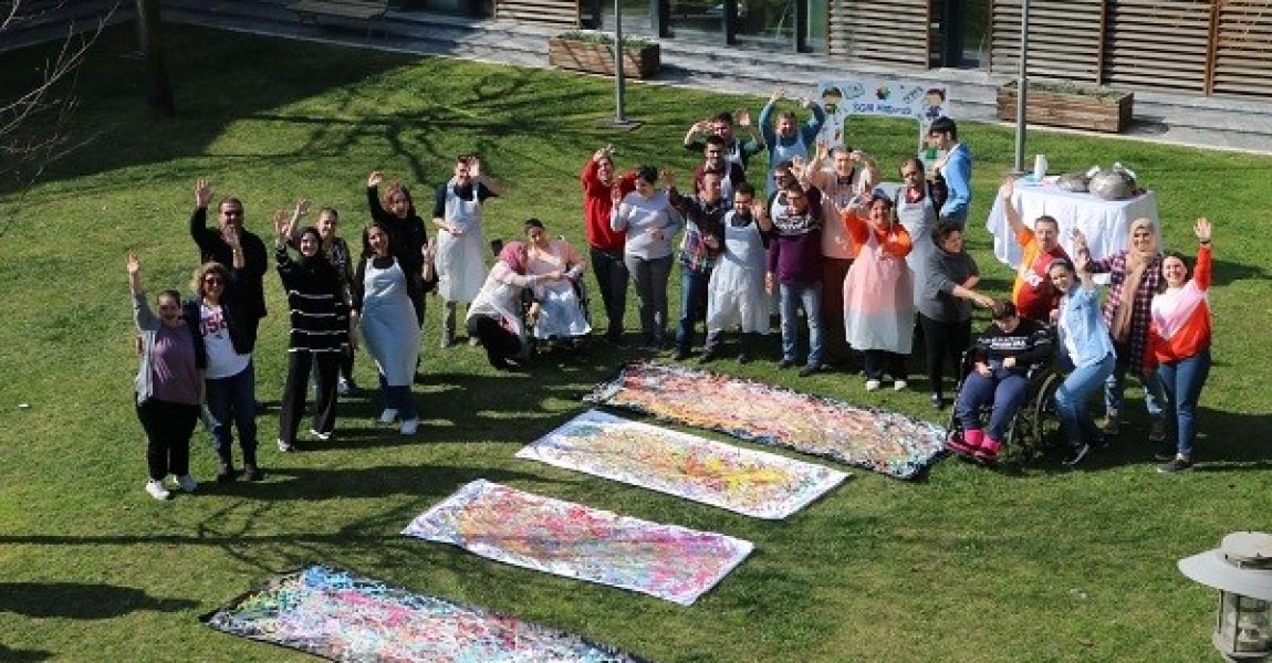 Sakarya Büyükşehir, özel çocuklar için Dünya Ressamlar Günü'nde etkinlik düzenledi