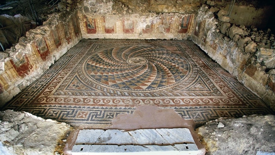 Altınoluk Antandros Antik Kenti'ndeki kazıların yıl boyu süreceği açıklandı