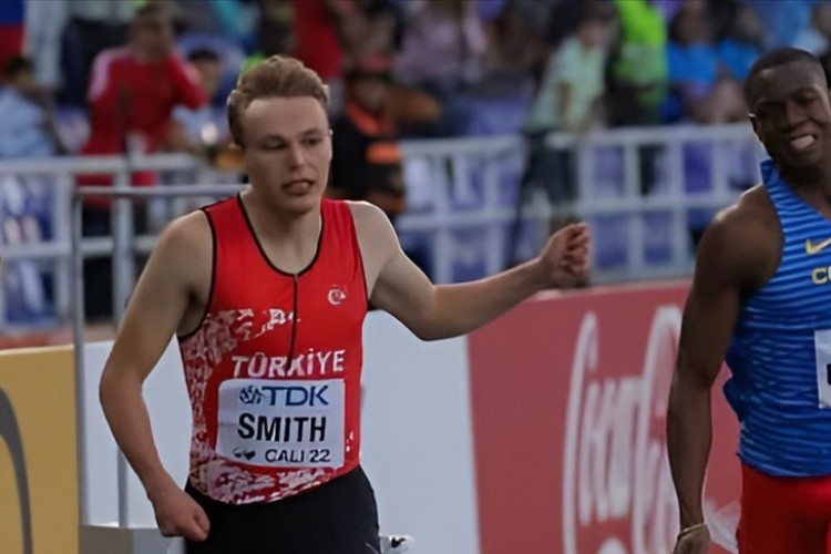 Milli atlet Anthony Smith'ten Türkiye rekoru