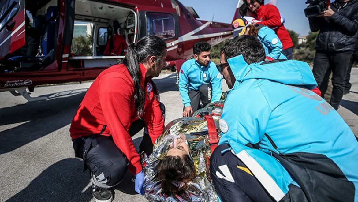 Türkiye'nin sağlık ordusunun neferleri depremde yaşadıklarını anlattı