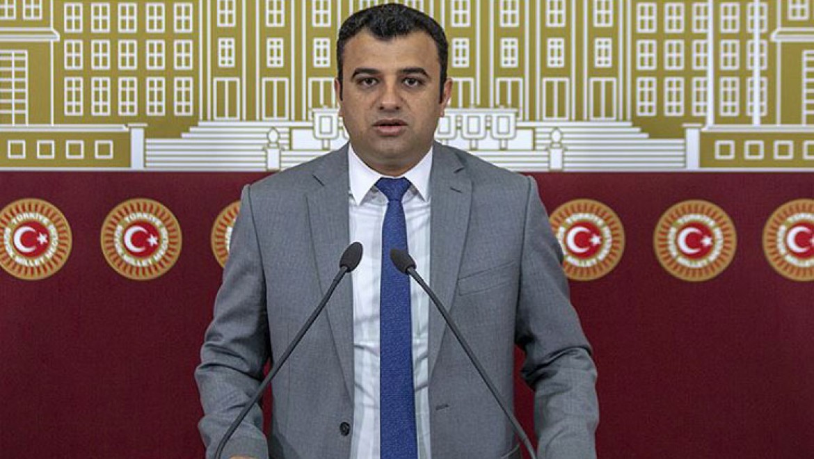 HDP'li Ömer Öcalan Şanlıurfalı fıstık üreticilerine destek istedi