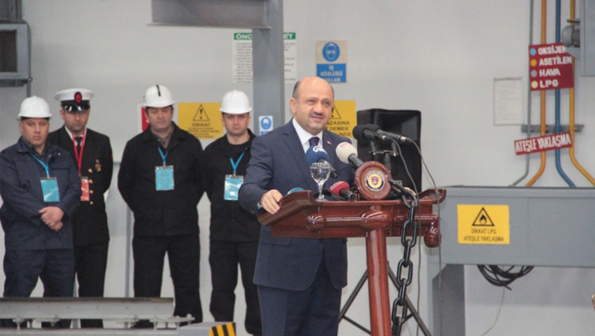 Milli Savunma Bakanı Fikri Işık: İlk milli fırkateynin yapımına başlandı