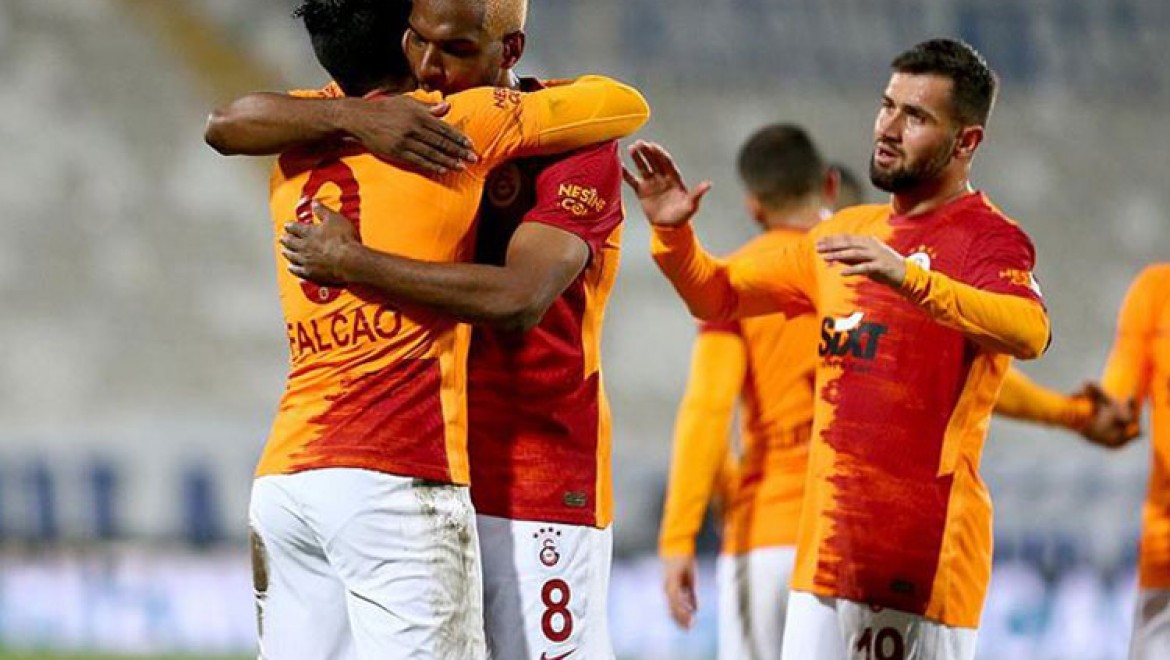 Galatasaray, Büyükşehir Belediye Erzurumspor'u deplasmanda 2-1 yendi
