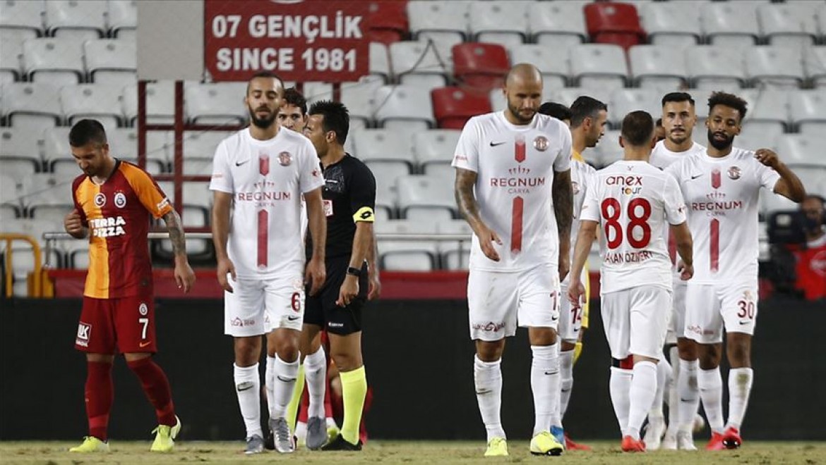 Antalyaspor kötü başladığı sezonu rekorlarla tamamladı