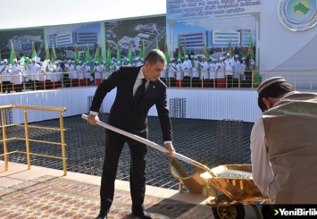 Türkmenistan'dan depremzedelere büyük destek