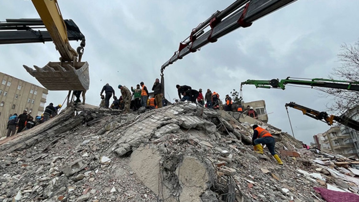 Şanlıurfa'da yıkılan binalarda tespit edilen kusurlara ilişkin 8 zanlı gözaltına alındı