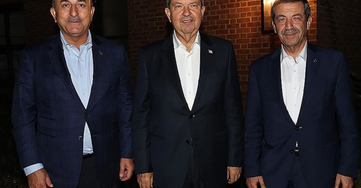 Çavuşoğlu, New York'ta KKTC Cumhurbaşkanı ve Dışişleri Bakanı ile bir araya geldi