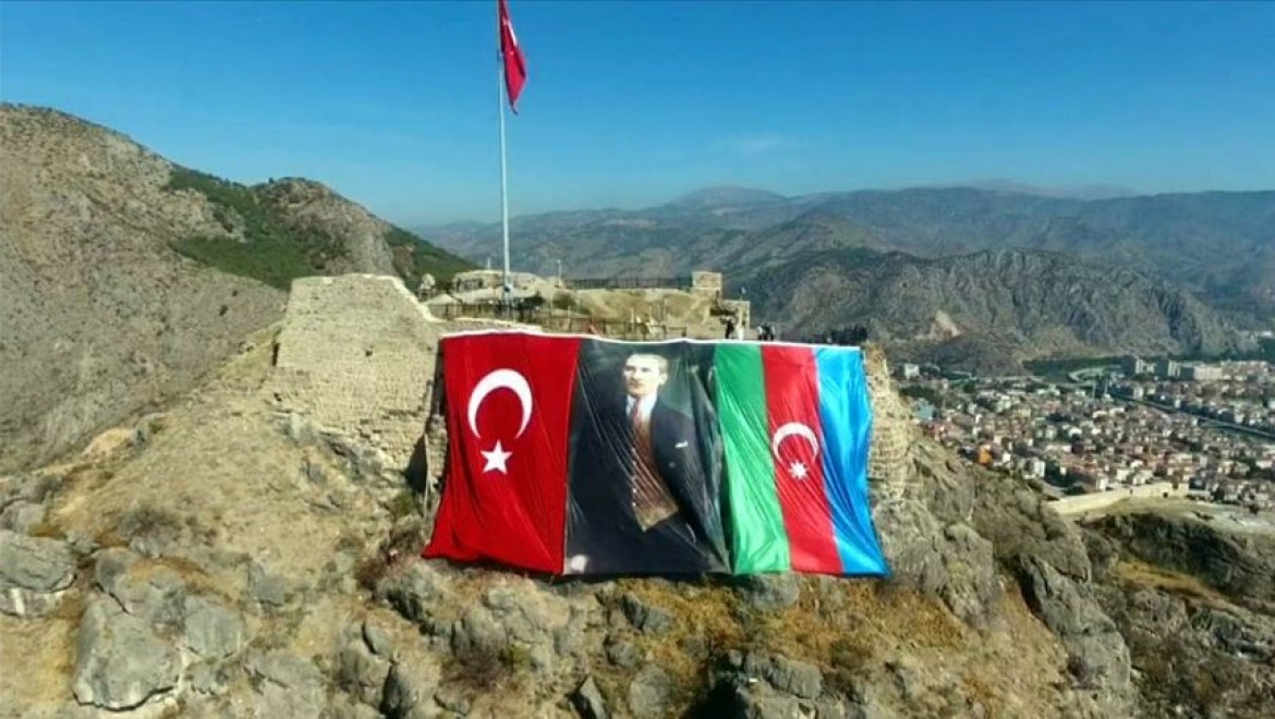 Amasya'dan Azerbaycan'a bayraklı destek