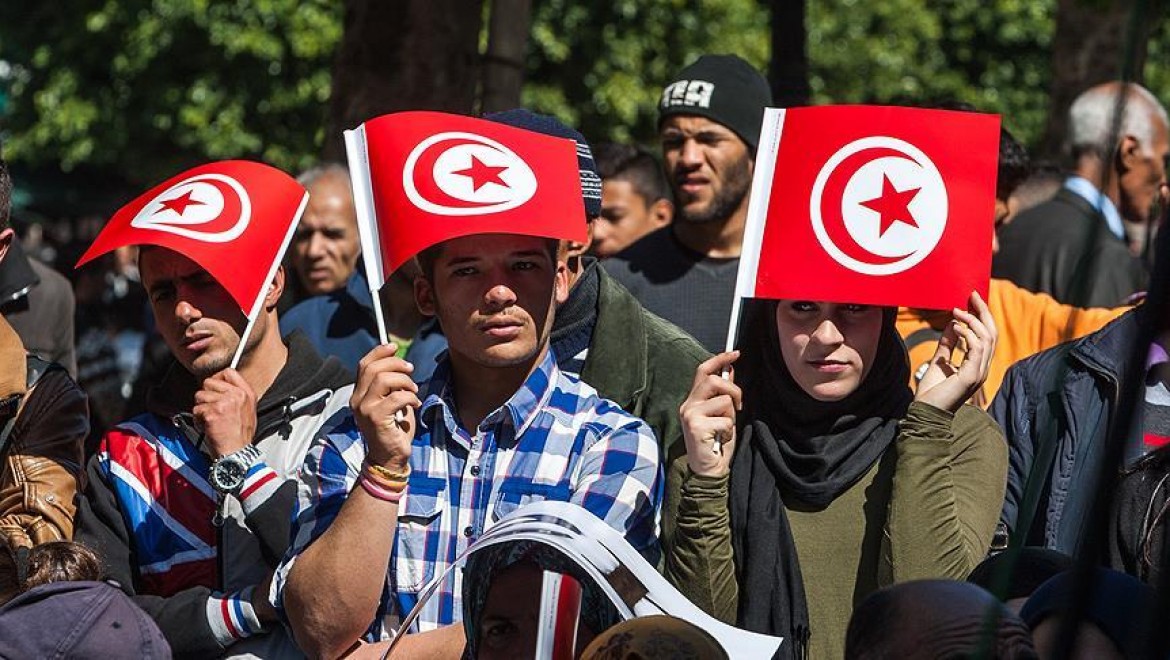 BAE'den Tunus'a 'Nahda' baskısı