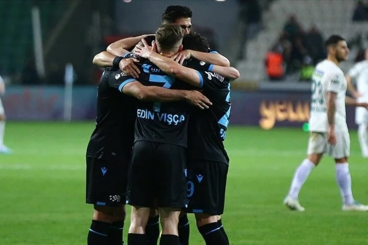 Trabzonspor, Giresunspor'u 4 golle geçti