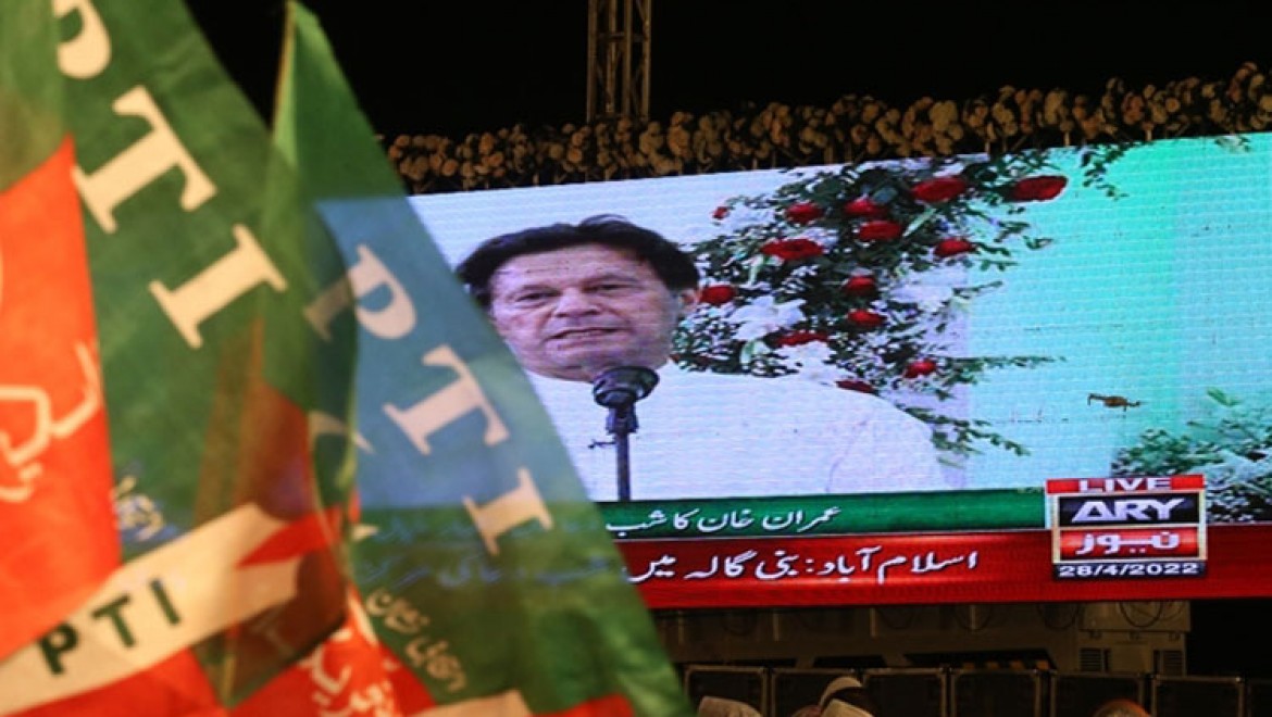 Eski Pakistan Başbakanı Han, İslamabad'da yürüyüş çağrısı yaptı