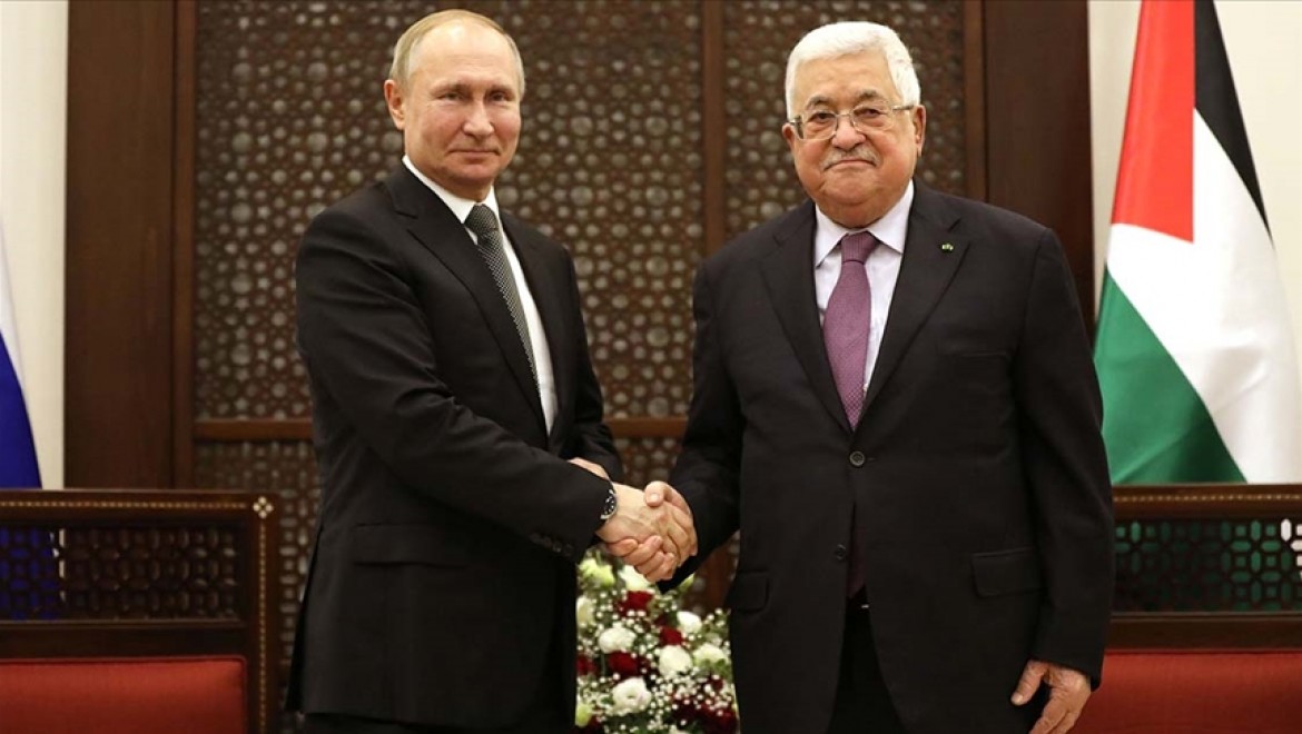 Putin ve Abbas, Soçi'de bir araya geldi