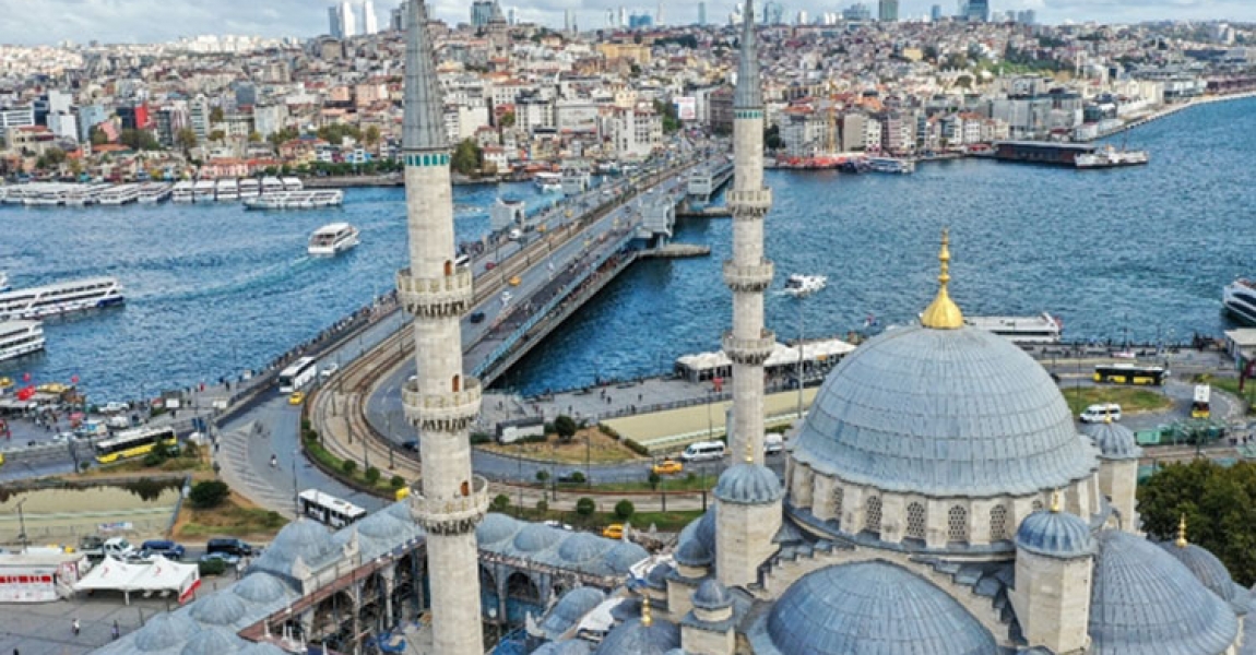 İstanbul geçen yılki turist sayısını 9 ayda geçerek rekor kırdı