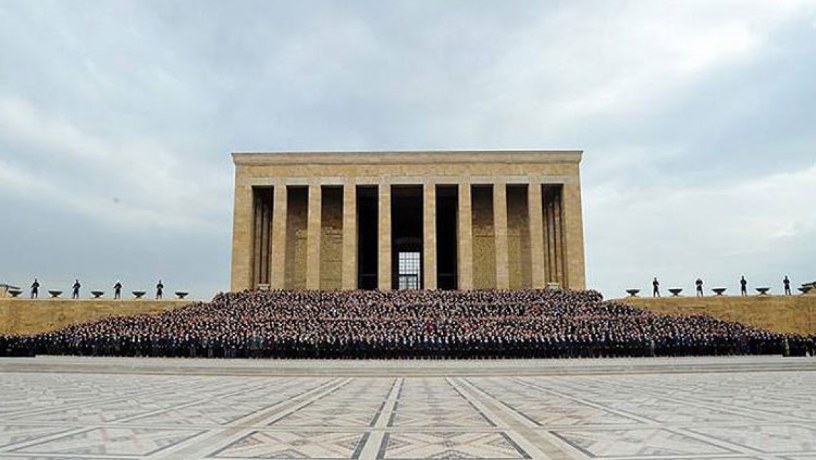 5 bini aşkın ASELSAN çalışanı Anıtkabir'i ziyaret etti