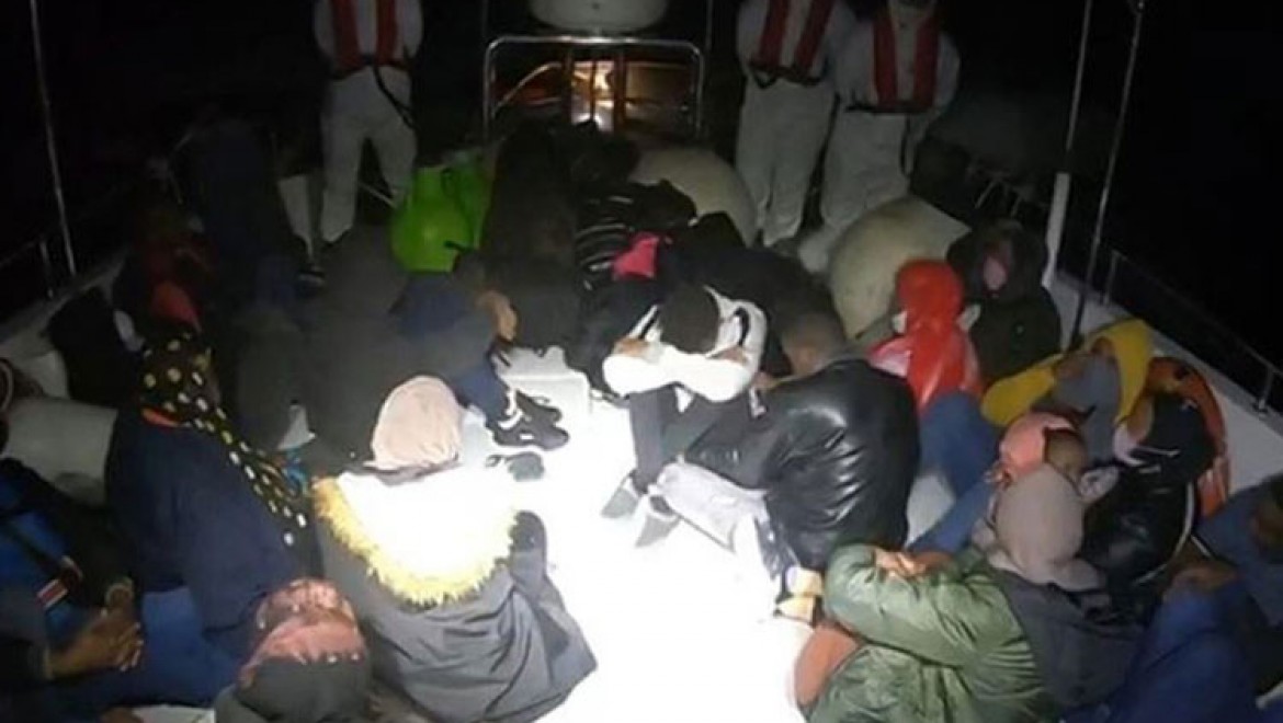Didim açıklarında 28 kaçak göçmen kurtarıldı