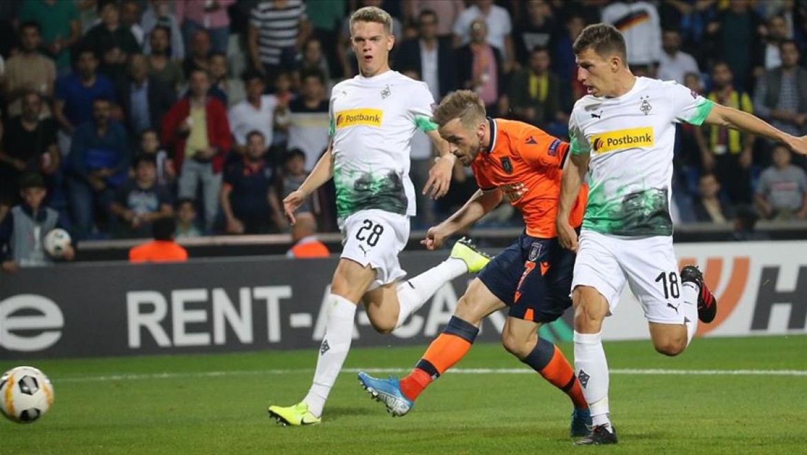 Medipol Başakşehir Borussia Mönchengladbach deplasmanında