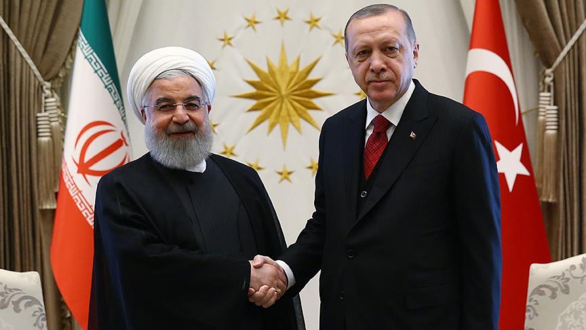 Ruhani'den Erdoğan'a Tebrik