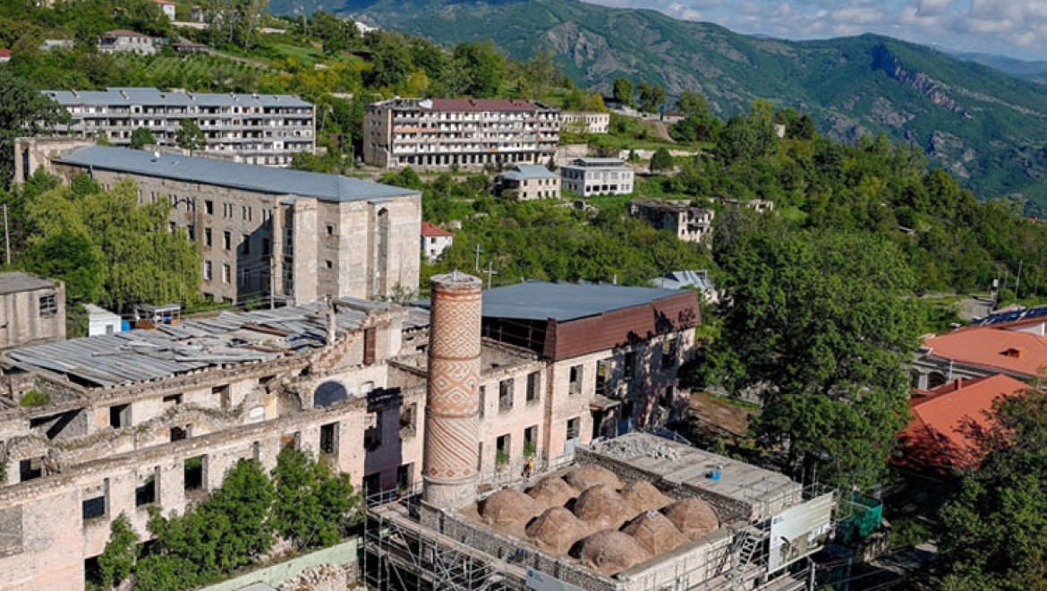 'Karabağ'ın atan kalbi' Şuşa'da restorasyon çalışmaları sürüyor