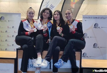 Genç Kadınlar Eskrim Kılıç Milli Takımı, İspanya'da şampiyon oldu