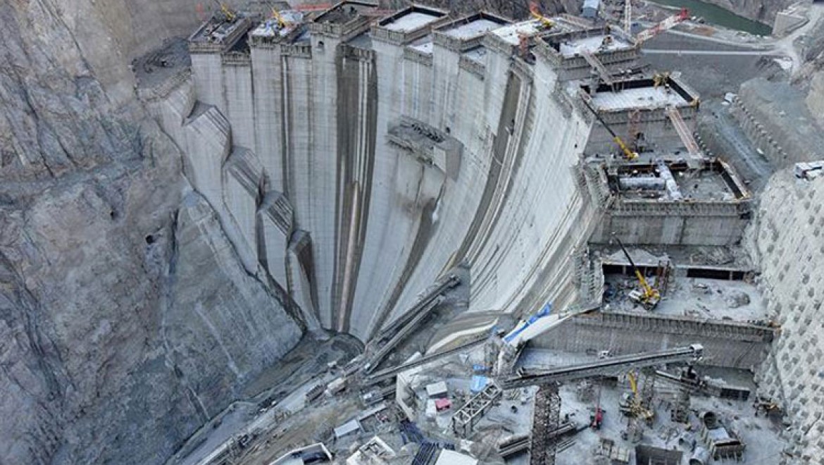 Yusufeli Barajı'nda beton gövdenin yüzde 75'i tamamlanıyor