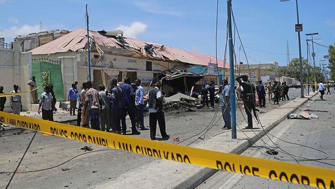 Somali'de 2 Ayrı Bombalı Saldırı: 2 Ölü