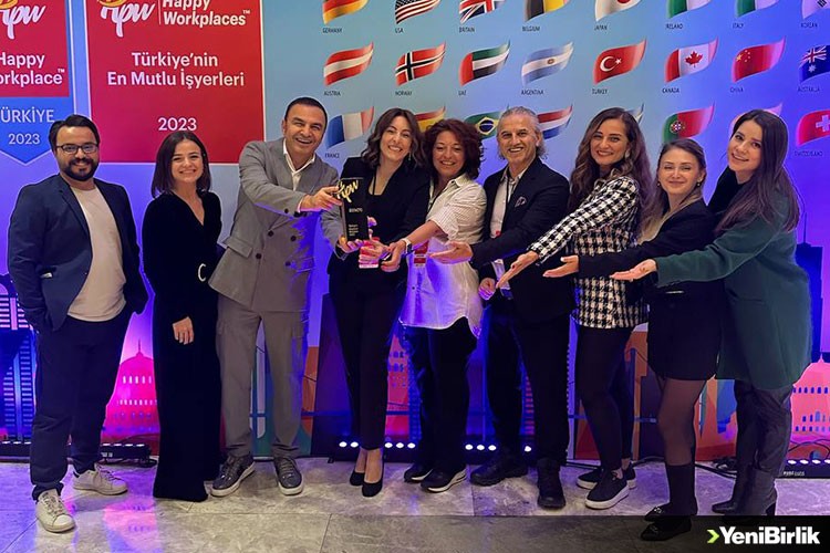 ​DeFacto'ya 'Türkiye'nin En Mutlu İşyeri' ödülü