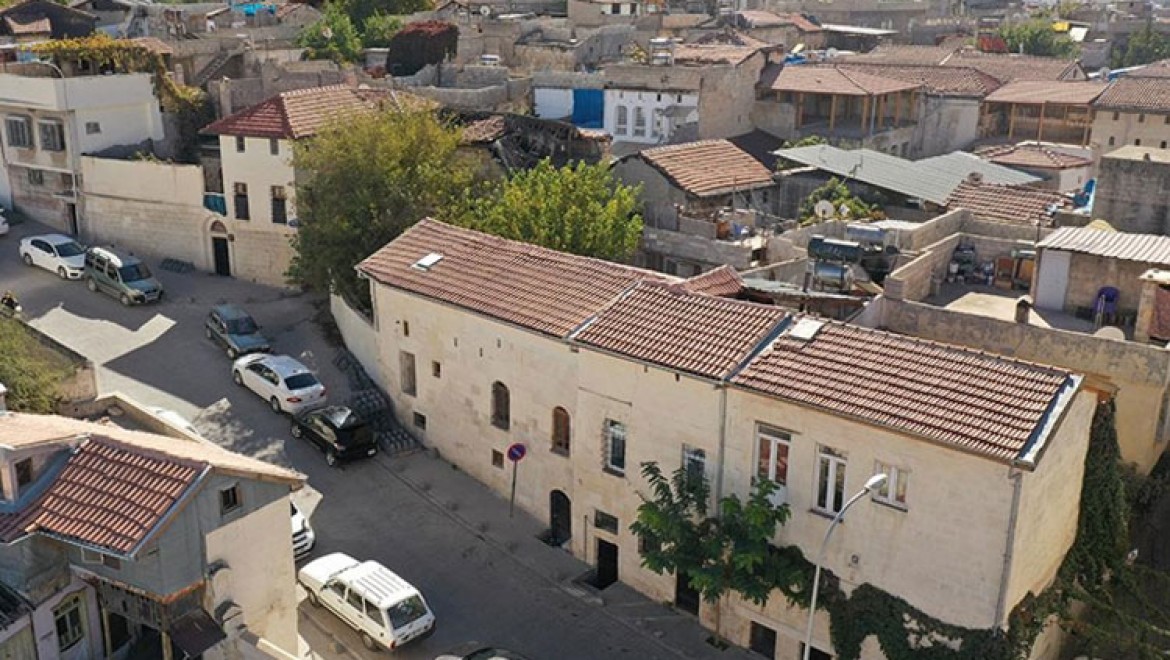 Gaziantep'te depremlerden etkilenen tarihi mekanlar restore edildi