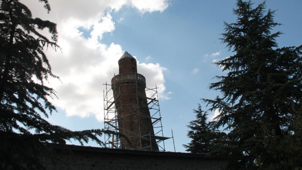 Pisa Kulesi'nden daha eğik: Korunma altına alınıyor
