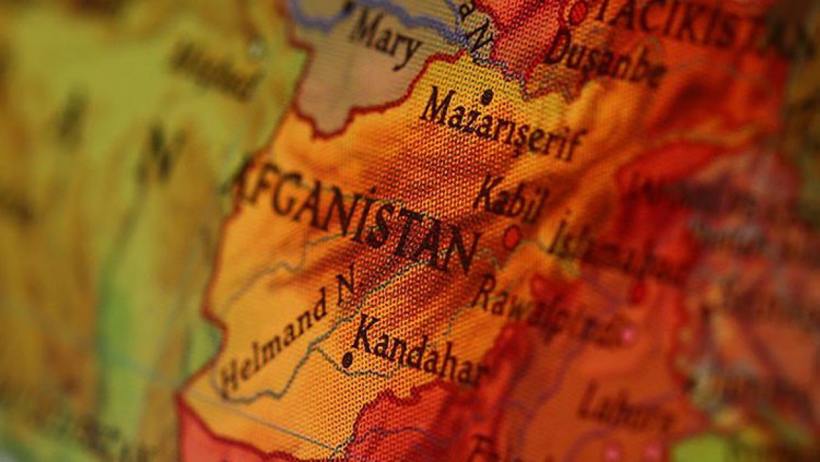 Afganistan'da Taliban saldırılarında 14 güvenlik görevlisi öldü