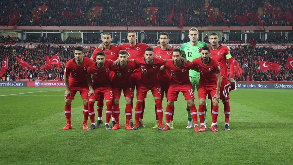 Türkiye-Fransa maçının biletleri tükendi