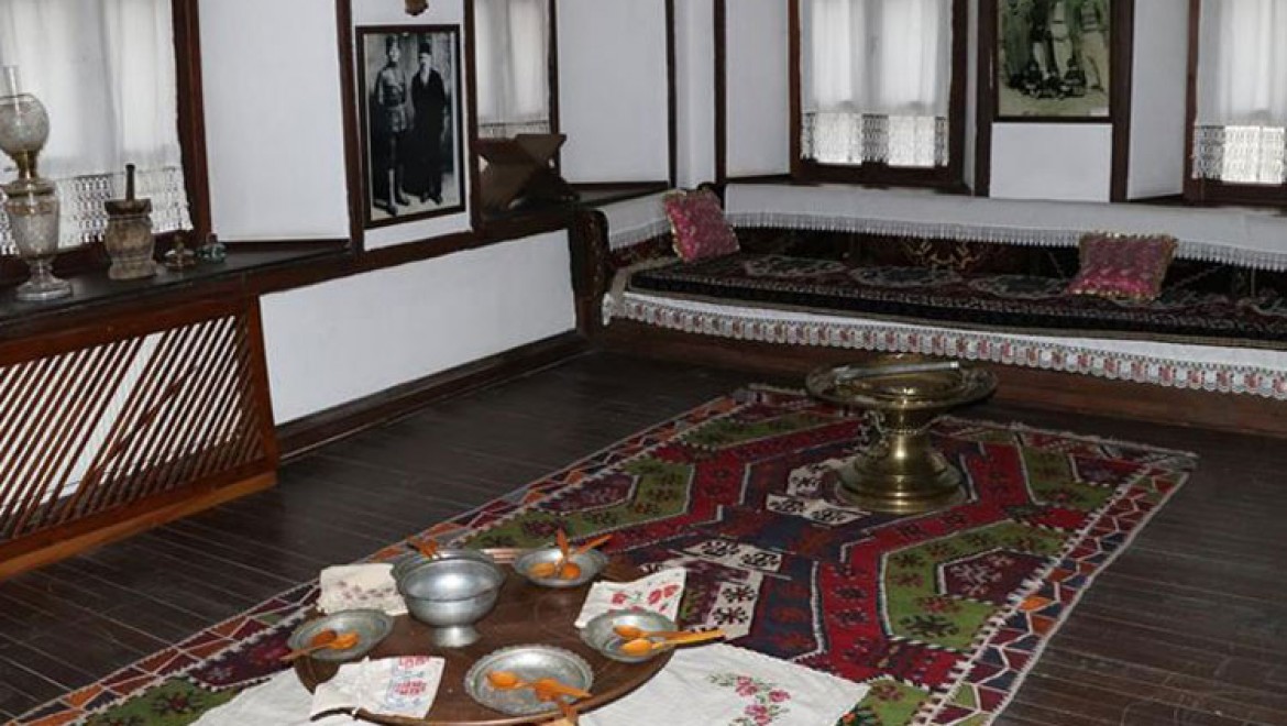 Atatürk'ün emanetlerinin bulunduğu konak tarih kokuyor