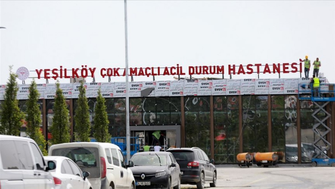 TRT Yeşilköy Acil Durum Hastanesi'nin yapım hikayesinin belgeselini çekti