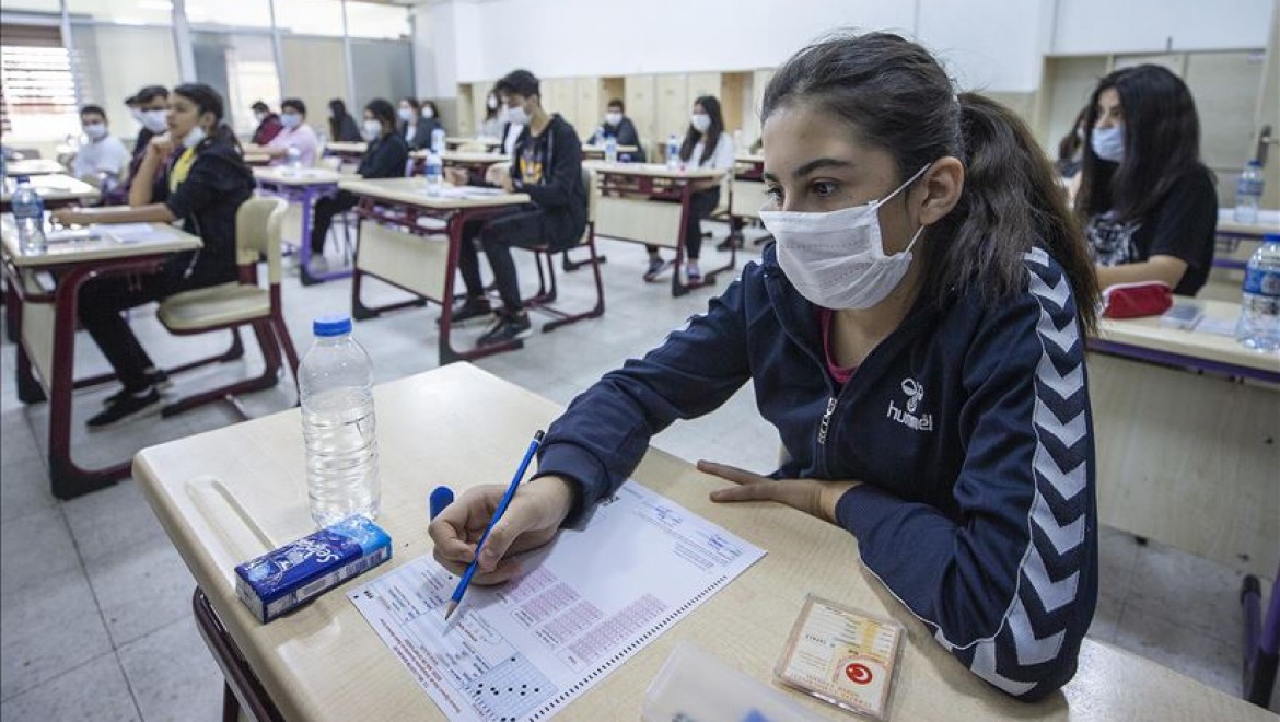 "LGS kapsamındaki merkezi sınavda soru iptali olmadı"