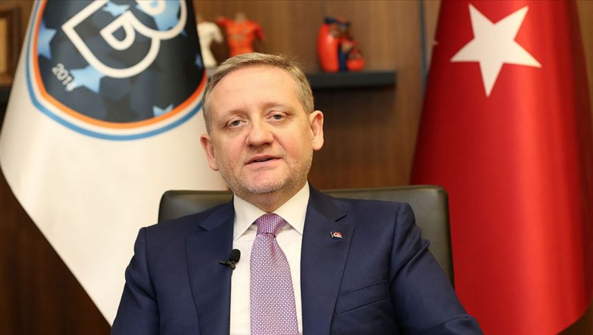 Başakşehir'den gelecek sezonun Prof. Dr. Cemil Taşcıoğlu ismiyle oynanması önerisine destek