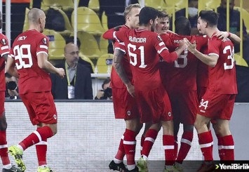 Royal Antwerp, 66 yıl sonra gelen Belçika ligi şampiyonluğunu kutluyor