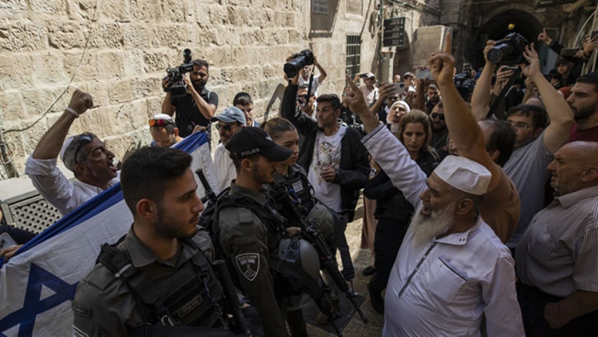 Gazze saldırısı gölgesinde 2 bin 201 fanatik Yahudi yerleşimci Aksa'ya baskın düzenledi