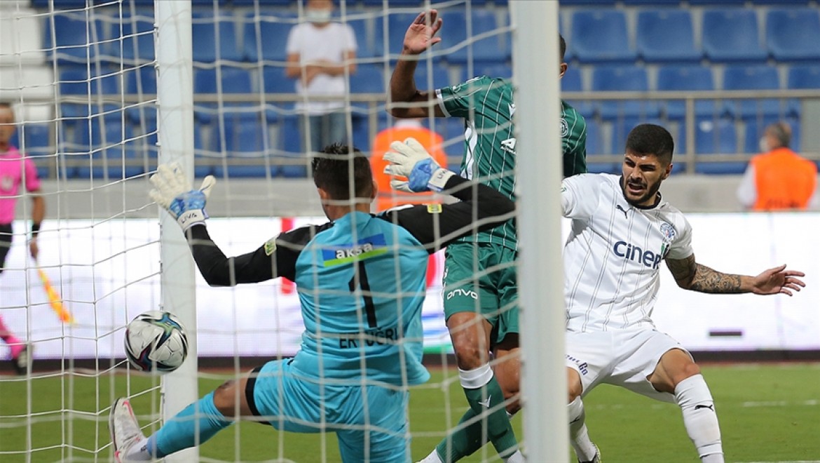 Kasımpaşa ile İttifak Holding Konyaspor 2-2 berabere kaldı