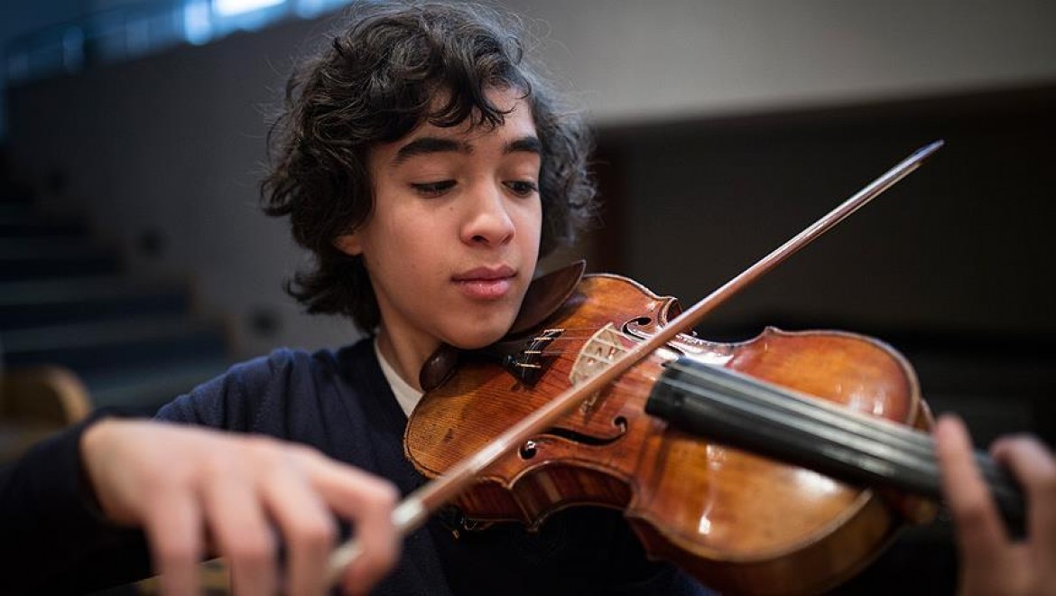'Mozart kulağı'na sahip genç müzisyen senfoni yazıyor