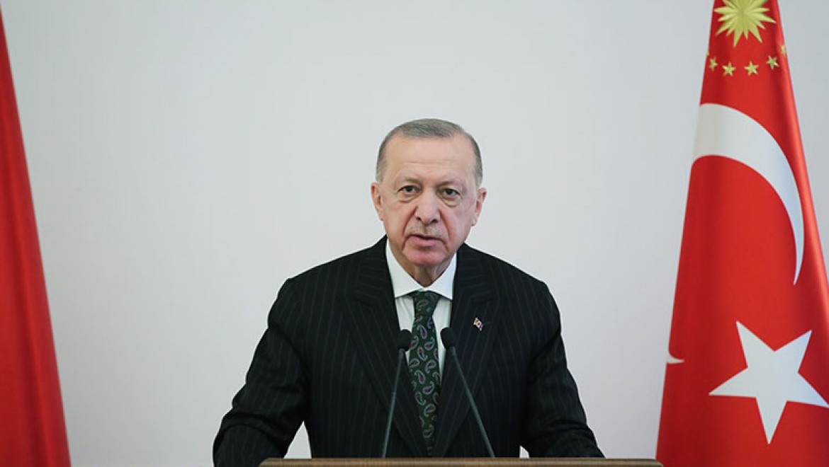 Cumhurbaşkanı Erdoğan: Büyüme ve ihracattaki rekorlara ilave olarak istihdamımız salgın öncesine göre 2,7 milyon arttı