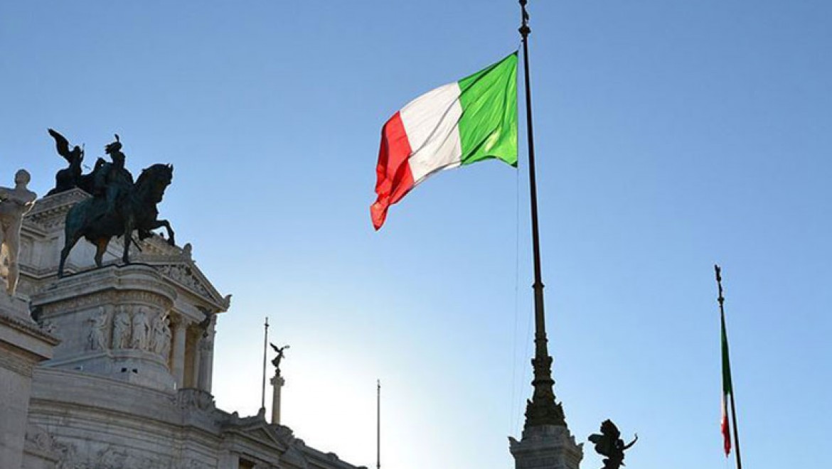 İtalya'da hükümet krizi karşılıklı açıklamalarla sürüyor