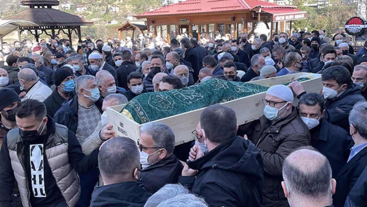 Eski Fazilet Partisi İl Başkanı Erdoğan'ın cenazesi Rize'de defnedildi