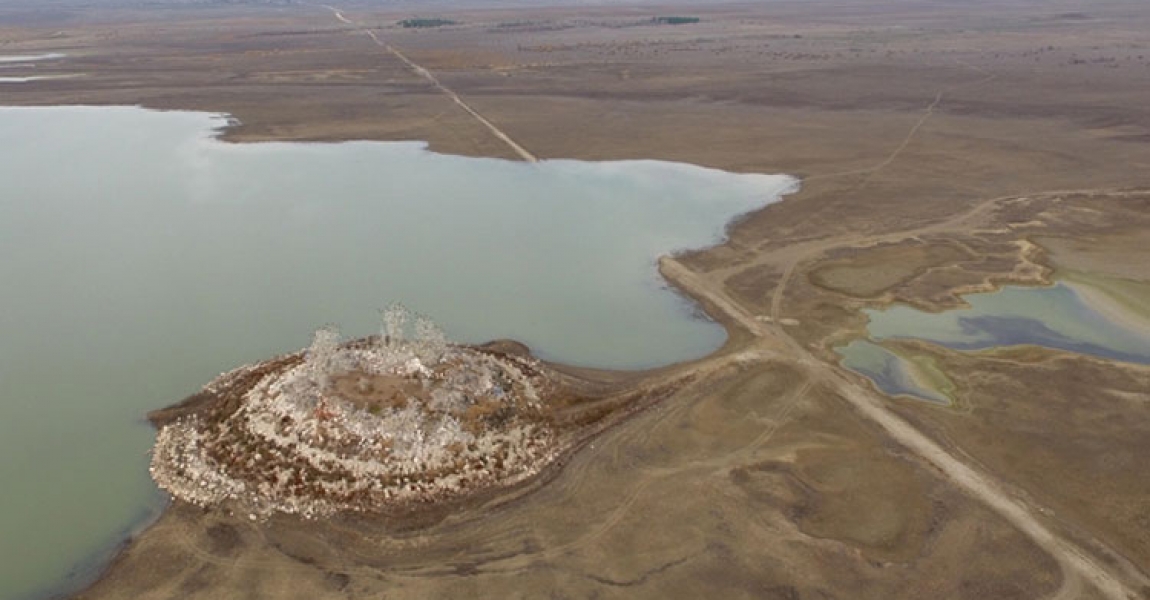 Yedikır Baraj Gölü'nde su seviyesi yüzde 15'e düştü, eski Merzifon yolu gün yüzüne çıktı