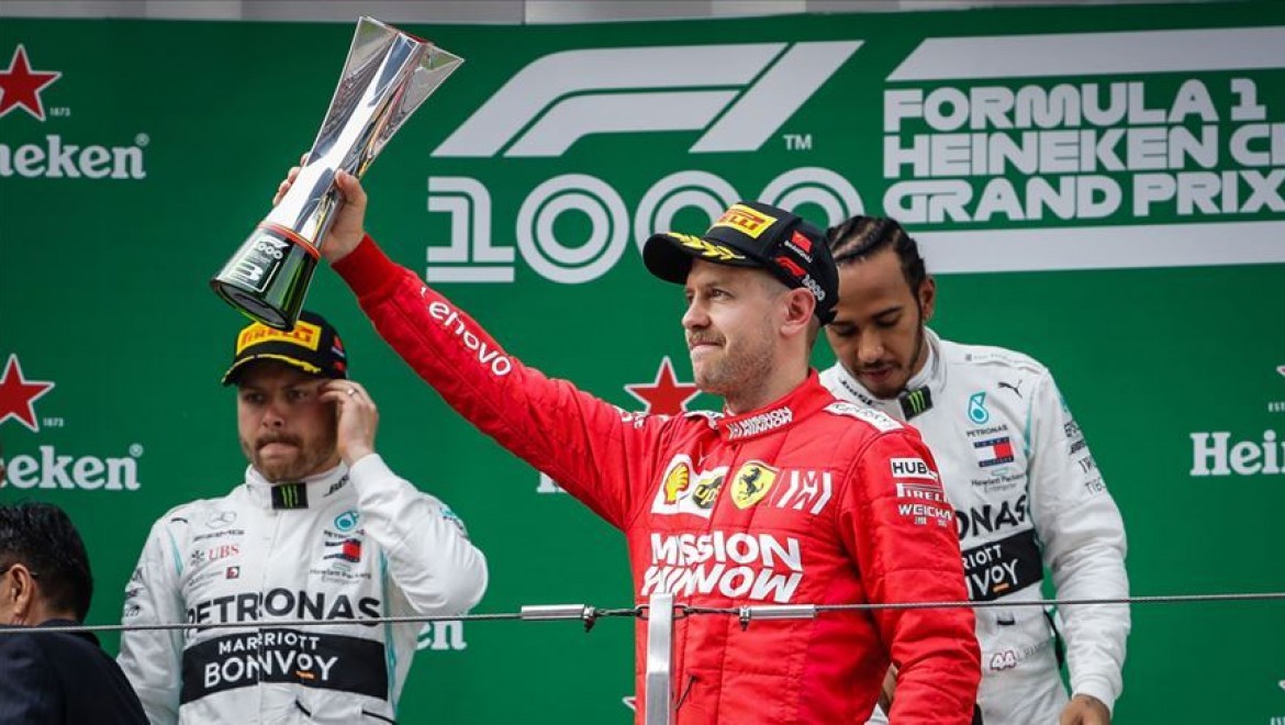 Mercedes'ten Sebastian Vettel'e açık kapı